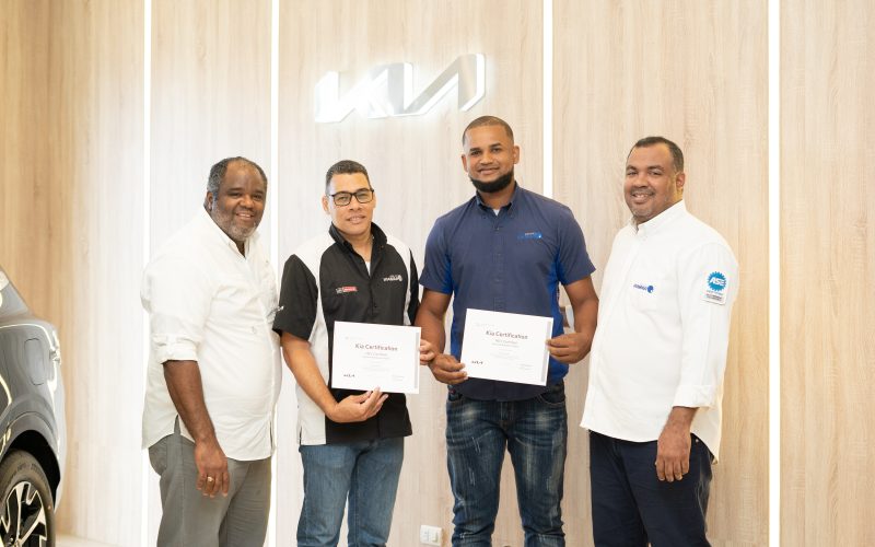 Kia hace entrega de certificación a técnicos