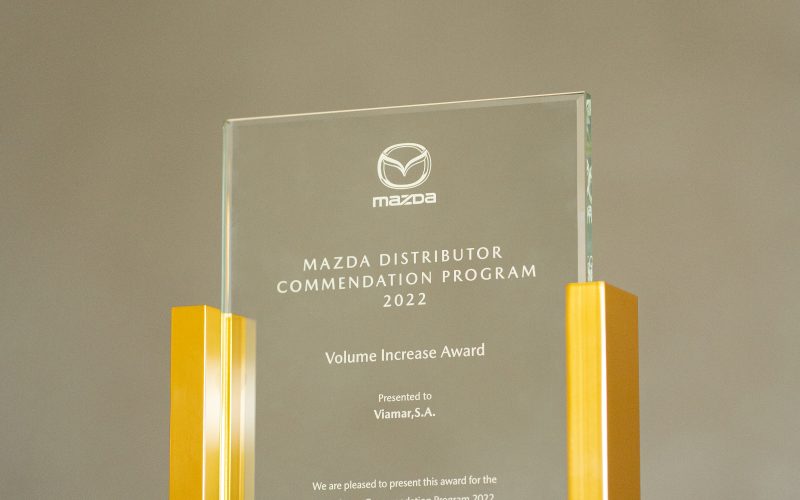 Mazda Dominicana recibe Volume Increase Award en Japón